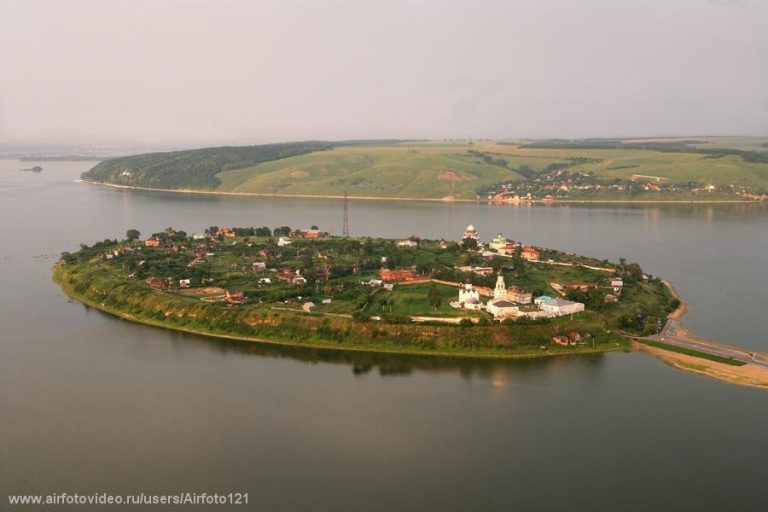 Остров град Свияжск.