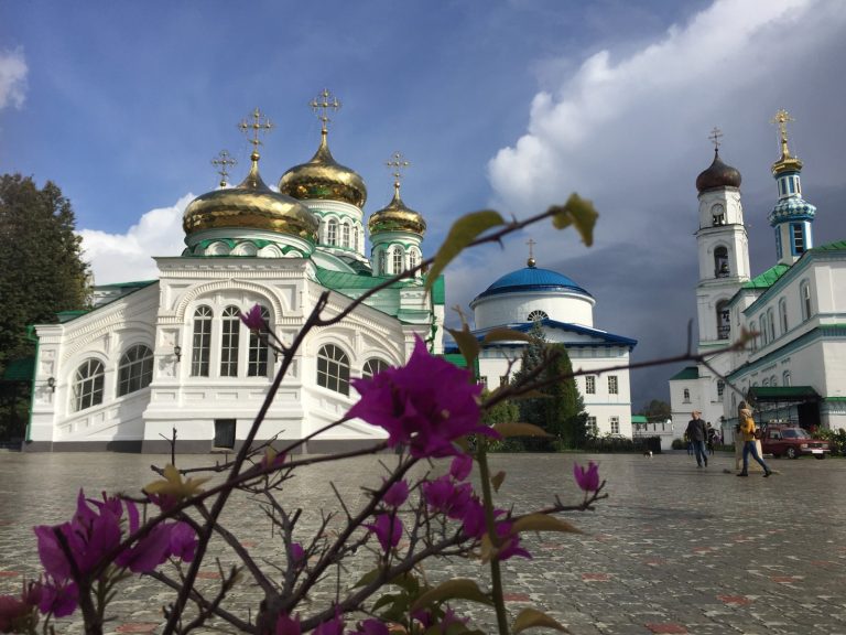 "Богом хранимая". Раифский Богородицкий мужской монастырь