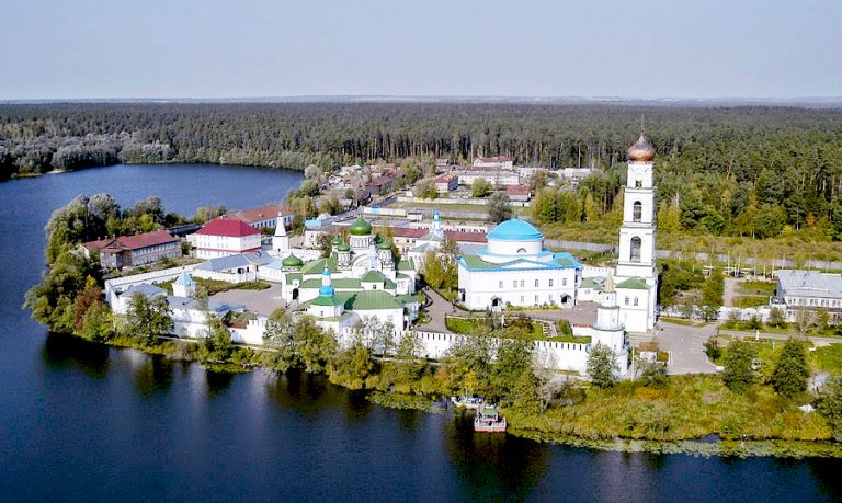 Автобусная экскурсия в Раифский Богородицкий мужской монастырь.
