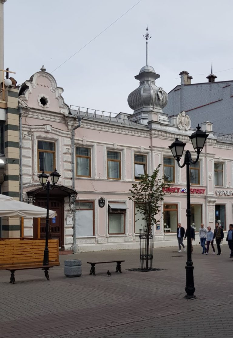 Пешеходная экскурсия по улице Баумана с посещением Кремля
