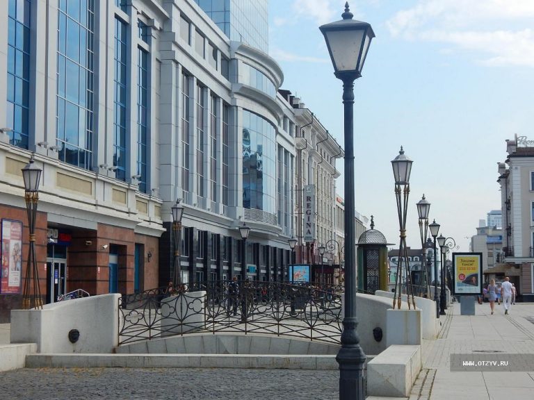 Улица Петербургская + метрополитен